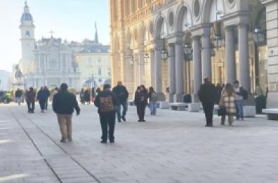 Torino, via Roma pedonale: aperto il primo tratto nella nuova veste
