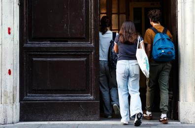 Fuga dei cervelli dal sud costa oltre 4 miliardi Fuga dei cervelli dal sud costa oltre 4 miliardi