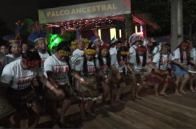 Brasile, i leader indigeni aprono il Vertice dei popoli Brasile, i leader indigeni aprono il Vertice dei popoli