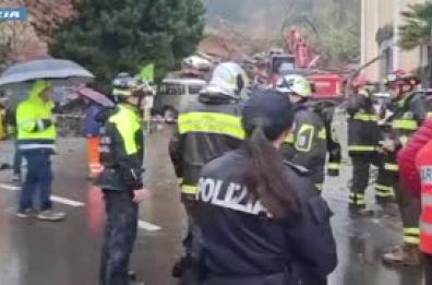 Frana travolge casa, sgomberata la zona Frana travolge casa, sgomberata la zona