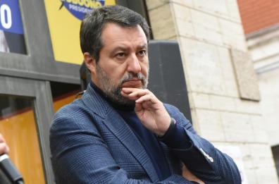 Salvini, 'io tifo per la pace, Macron pensa più a vendere armi'