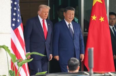 Xi ha avuto un colloquio telefonico con Trump Xi ha avuto un colloquio telefonico con Trump