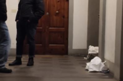 Firenze, coniugi trovati morti in casa con ferite da arma da taglio