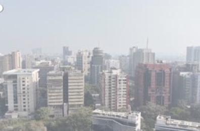 New Delhi, la grande metropoli indiana avvolta dallo smog