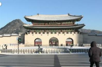 Seul si veste di bianco, ecco la prima neve Seul si veste di bianco, ecco la prima neve