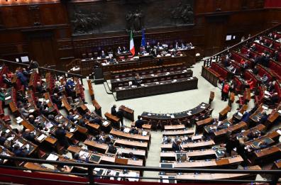 Lega, 'stretta a cittadinanza, serve esame di integrazione'