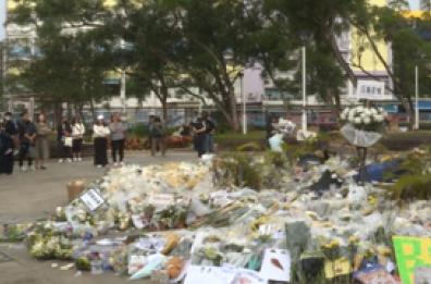 Hong Kong, prosegue l'omaggio alle 159 vittime dell'incendio del 26 novembre