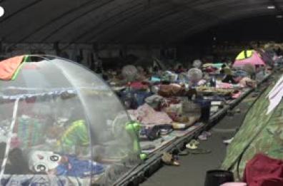 Scontri al confine con la Cambogia, evacuati piu' di 500 mila thailandesi Scontri al confine con la Cambogia, evacuati piu' di 500 mila thailandesi