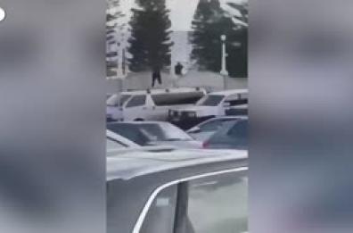 Australia, Sparatoria a Bondi Beach: le immagini