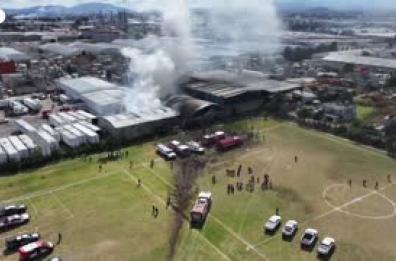 Precipita un jet privato in Messico, soccorritori al lavoro a Toluca