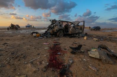 Al Jazeera, 'raid israeliano su un rifugio a Gaza, 6 morti'