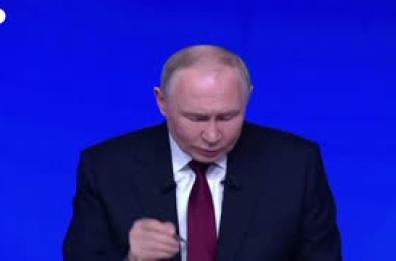 Putin: "Non attaccheremo nessuno se ci tratterete con rispetto"