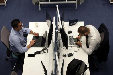 Dl milleproroghe: salta la proroga dei bonus giovani e donne