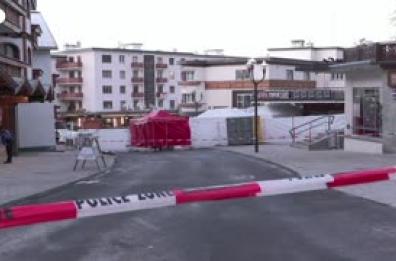 Strage di Capodanno, polizia e vigili del fuoco al lavoro a Crans-Montana Strage di Capodanno, polizia e vigili del fuoco al lavoro a Crans-Montana