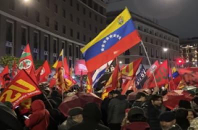 Venezuela, Roma: protesta nei pressi dell'ambasciata americana
