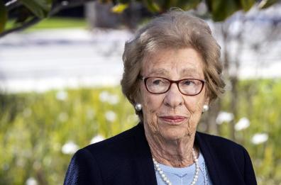 Muore Eva Schloss, sopravvissuta ad Auschwitz, sorellastra di Anna Frank