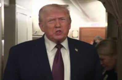 Trump: "L'esercito Usa valuta opzioni molto forti per l'Iran"