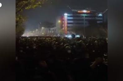 A Teheran, i manifestanti ancora in strada nonostante la repressione