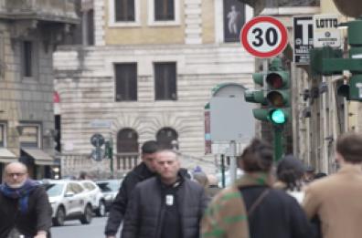 Sicurezza stradale, istituito il limite dei 30 nel centro di Roma