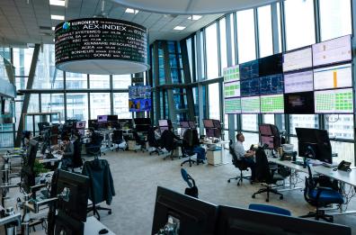 Borsa: l'Europa in calo dopo Wall Street, Milano -0,4%