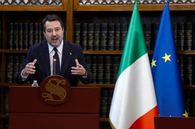 Lega sulla sicurezza, stretta anche per i giovani stranieri che violano le leggi