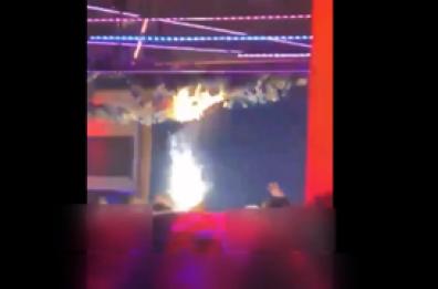 A fuoco addobbi sul soffitto, sospesa la licenza a una discoteca di Crema