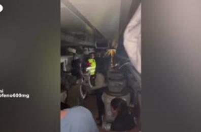 Incidente ferroviario in Spagna: le immagini dell'evacuazione dopo il deragliamento