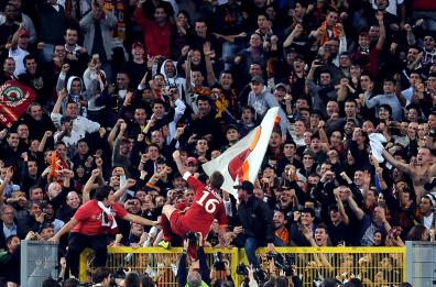 Stop alle trasferte per i tifosi di Roma e Fiorentina fino a fine stagione