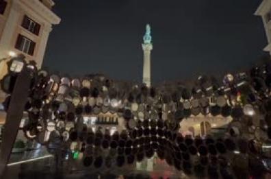 Addio a Valentino, la sede della sua Fondazione in piazza Mignanelli a Roma