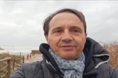 Mareggiata lungo il litorale del Poetto, a Cagliari