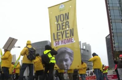 Ue-Mercosur, a Strasburgo la protesta degli agricoltori contro l'accordo