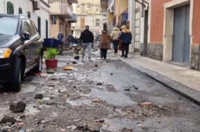 SIcilia in ginocchio per il maltempo, evacuate diverse famiglie