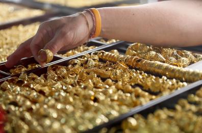 Oro senza freni, sopra 5.290 dollari l'oncia