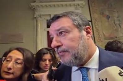 Salvini: "Fondi del Ponte non si toccano, per maltempo ne troveremo altri" Salvini: "Fondi del Ponte non si toccano, per maltempo ne troveremo altri"