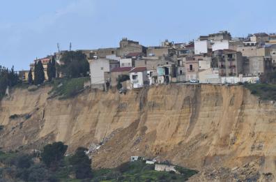 Boccia (Pd), Meloni pensa a Salvini e unità centrodestra, non a emergenza Sud Boccia (Pd), Meloni pensa a Salvini e unità centrodestra, non a emergenza Sud