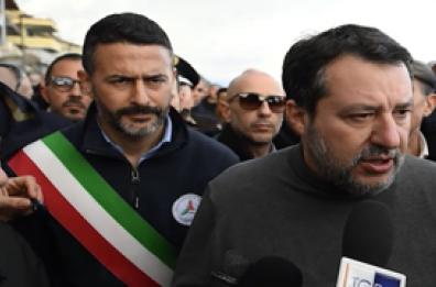 Salvini: "Piu' che dei soldi, mi preoccupo per la burocrazia"