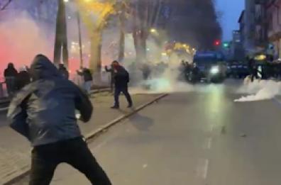 Torino, bloccati i manifestanti che volevano raggiungere l'ex sede di Askatasuna