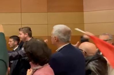 Roma, flash-mob di Halissey al congresso di Dsp: scoppia la tensione