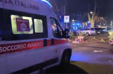 Torino, corteo per Askatasuna: le ambulanze si districano fra i detriti