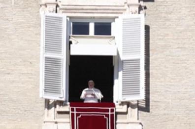 Milano Cortina, il Papa all'Angelus invoca la tregua olimpica