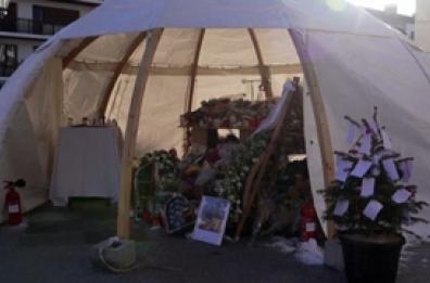 Crans-Montana, continuano gli omaggi alle vittime del rogo nel bar