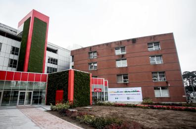 Presidente Svizzera visita i feriti di Crans Montana al Niguarda