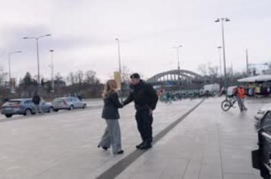 Meloni dai militari a Milano Rogoredo: "Qui per salutare e ringraziare"