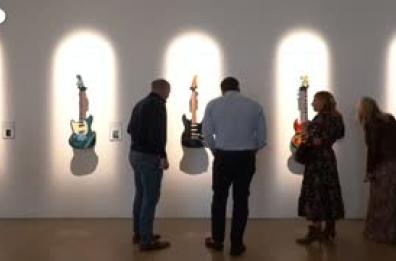 All'asta la chitarra di Kurt Cobain, puo' valere fino a 5 milioni
