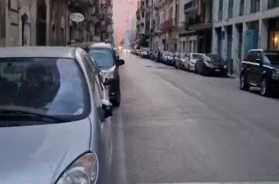 Bari, ancora botti illegali esplosi in città: traffico bloccato in via Napoli