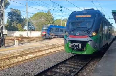 Fse, tratta Putignano-Martina Franca sempre più «green»: ecco il treno in livrea verde