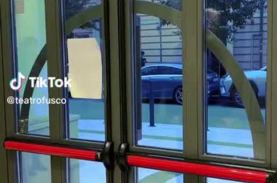 Taranto, le «regole» da rispettare a teatro raccontate su TikTok