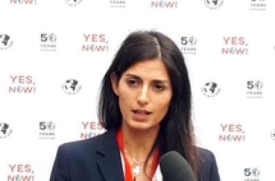 La lezione (non solo) politica del caso Raggi