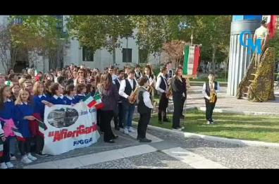 La Puglia festeggia l'avvio dell'anno scolastico: gli studenti incontrano i militari della «Pinerolo»