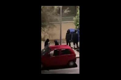 Notte di Halloween da paura a Bari: banda prende di mira auto in sosta, vandalizzata e svaligiata